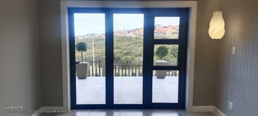 4 Bedroom Property for Sale in Seemeeu Park Western Cape